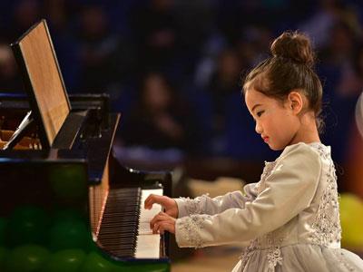 恩施请钢琴家教哪家好？